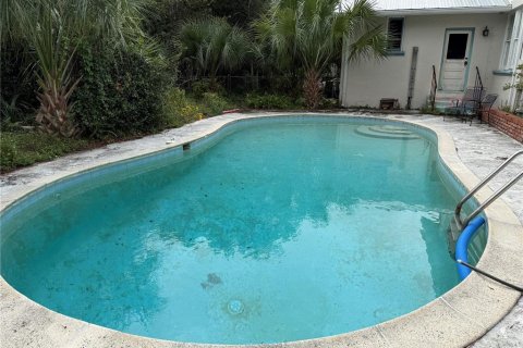 House in Gainesville, Florida 5 bedrooms, 224.82 sq.m. № 2130840 - photo 15