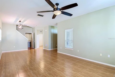 Villa ou maison à vendre à Tampa, Floride: 4 chambres, 160.16 m2 № 2312298 - photo 10