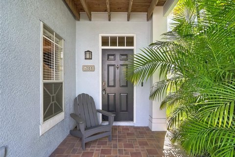 Villa ou maison à vendre à Tampa, Floride: 4 chambres, 160.16 m2 № 2312298 - photo 4