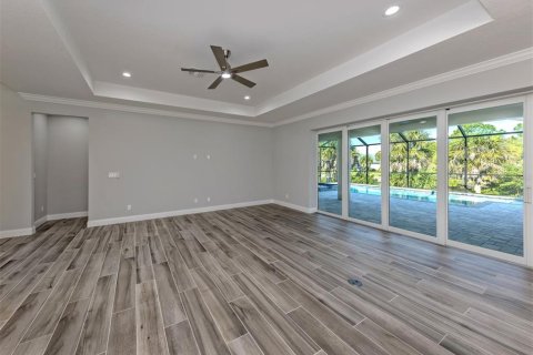 House in Port Charlotte, Florida 4 bedrooms, 207.17 sq.m. № 2123159 - photo 29
