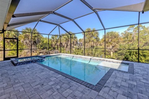 House in Port Charlotte, Florida 4 bedrooms, 207.17 sq.m. № 2123159 - photo 22