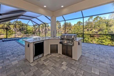 House in Port Charlotte, Florida 4 bedrooms, 207.17 sq.m. № 2123159 - photo 21