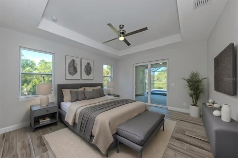 House in Port Charlotte, Florida 4 bedrooms, 207.17 sq.m. № 2123159 - photo 12