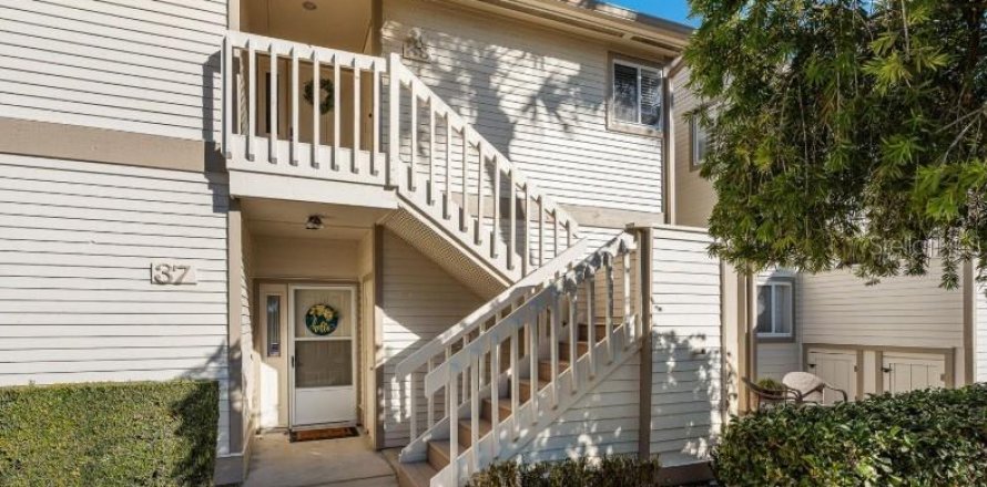 Condo à Ormond Beach, Floride, 2 chambres  № 2384264