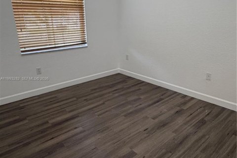 Casa en venta en Homestead, Florida, 3 dormitorios, 130.81 m2 № 2058588 - foto 21