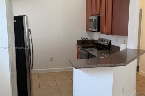 Casa en venta en Homestead, Florida, 3 dormitorios, 130.81 m2 № 2058588 - foto 7