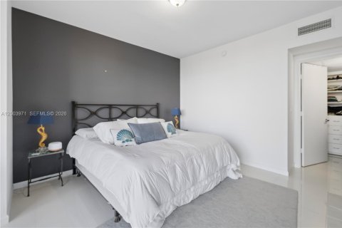 Condo in Miami, Florida, 1 bedroom  № 2170473 - photo 13