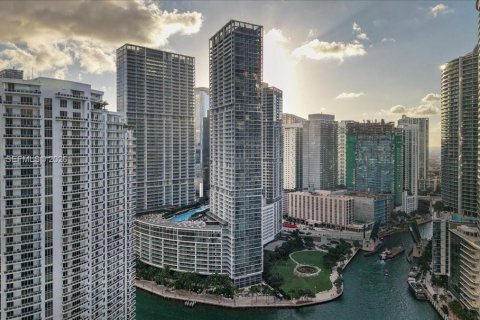 Condo in Miami, Florida, 1 bedroom  № 2170473 - photo 3