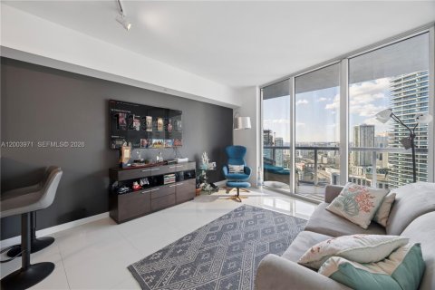 Condo in Miami, Florida, 1 bedroom  № 2170473 - photo 6