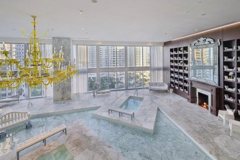 Condo in Miami, Florida, 1 bedroom  № 2170473 - photo 24