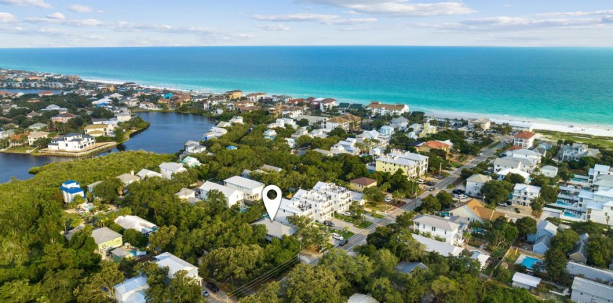 House in Destin, Florida 3 bedrooms, 159.61 sq.m. № 590310