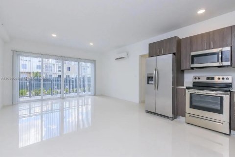 Apartamento en Homestead, Florida 2 dormitorios, 96.06 m2 № 2182135