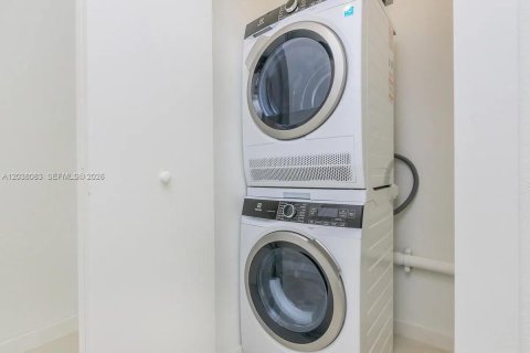 Apartamento en alquiler en Homestead, Florida, 2 dormitorios, 96.06 m2 № 2182135 - foto 12
