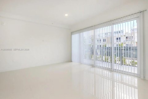 Apartamento en alquiler en Homestead, Florida, 2 dormitorios, 96.06 m2 № 2182135 - foto 3