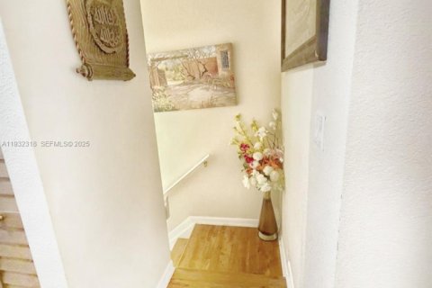 Adosado en venta en Pembroke Pines, Florida, 3 dormitorios, 151.9 m2 № 2035138 - foto 22