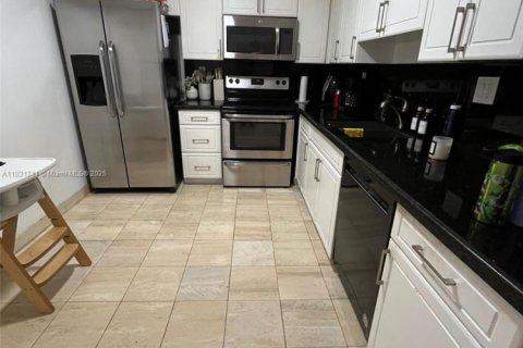 Condo in Aventura, Florida, 2 bedrooms  № 1814250 - photo 5