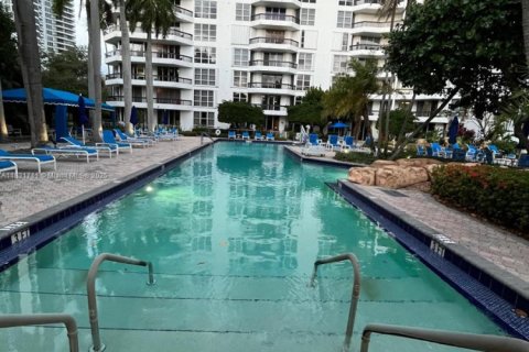 Condo in Aventura, Florida, 2 bedrooms  № 1814250 - photo 14