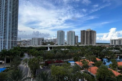 Condo in Aventura, Florida, 2 bedrooms  № 1814250 - photo 12