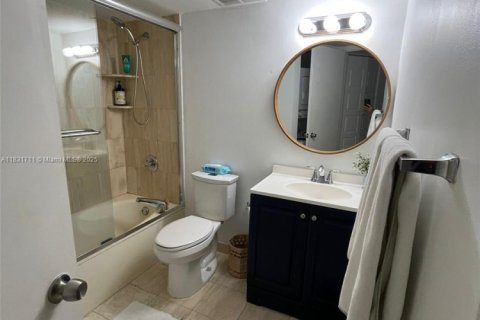 Condo in Aventura, Florida, 2 bedrooms  № 1814250 - photo 10
