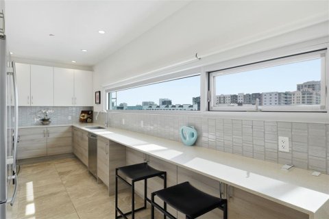 Купить кондоминиум в Сарасота, Флорида 4 комнаты, 72.84м2, № 2100751 - фото 12