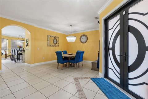 Casa en venta en Miramar, Florida, 5 dormitorios, 313.17 m2 № 2251414 - foto 5