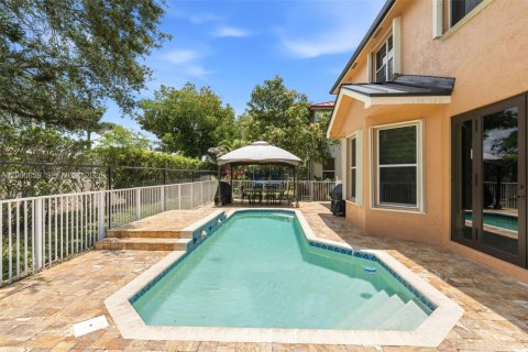 Casa en venta en Miramar, Florida, 5 dormitorios, 313.17 m2 № 2251414 - foto 24