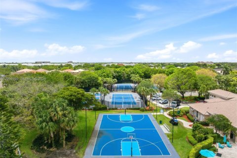 Casa en venta en Miramar, Florida, 5 dormitorios, 313.17 m2 № 2251414 - foto 15