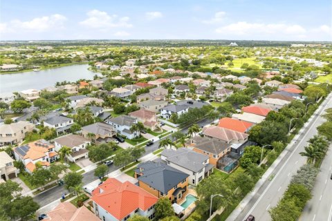 Casa en venta en Miramar, Florida, 5 dormitorios, 313.17 m2 № 2251414 - foto 13