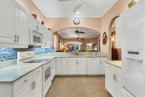 House in Venice, Florida 3 bedrooms, 180.42 sq.m. № 1548334 - photo 17