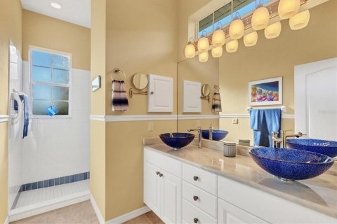 House in Venice, Florida 3 bedrooms, 180.42 sq.m. № 1548334 - photo 25