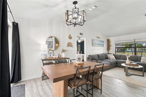 Villa ou maison à vendre à Largo, Floride: 4 chambres, 166.48 m2 № 2432693 - photo 18