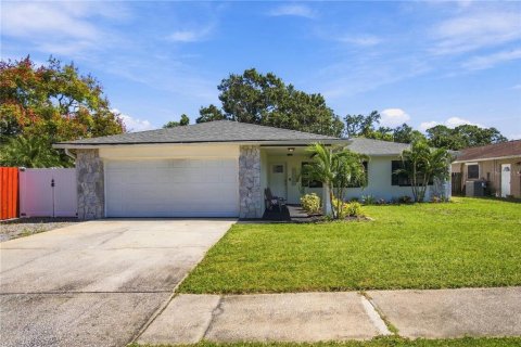 Villa ou maison à Largo, Floride 4 chambres, 166.48 m2 № 2432693