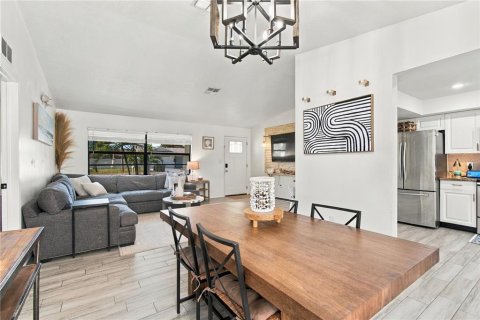 Villa ou maison à vendre à Largo, Floride: 4 chambres, 166.48 m2 № 2432693 - photo 17