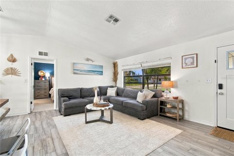 Villa ou maison à vendre à Largo, Floride: 4 chambres, 166.48 m2 № 2432693 - photo 11