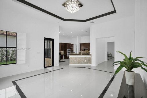 Снять в аренду виллу или дом в Купер-Сити, Флорида 4 спальни, 285.77м2, № 1924077 - фото 13