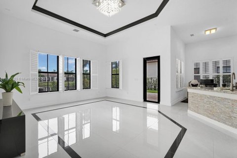 Снять в аренду виллу или дом в Купер-Сити, Флорида 4 спальни, 285.77м2, № 1924077 - фото 12