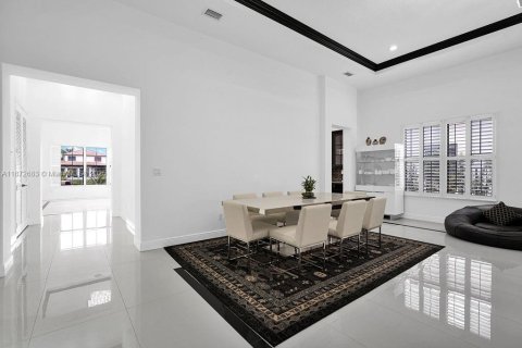 Снять в аренду виллу или дом в Купер-Сити, Флорида 4 спальни, 285.77м2, № 1924077 - фото 6
