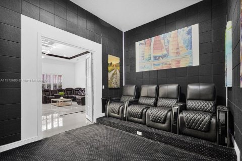 Снять в аренду виллу или дом в Купер-Сити, Флорида 4 спальни, 285.77м2, № 1924077 - фото 15