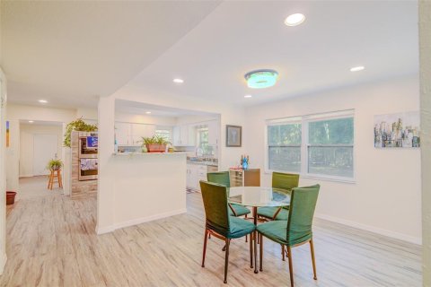 Villa ou maison à vendre à Polk City, Floride: 3 chambres, 333.89 m2 № 1720206 - photo 16
