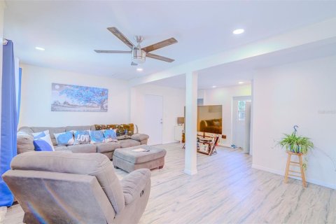 Villa ou maison à vendre à Polk City, Floride: 3 chambres, 333.89 m2 № 1720206 - photo 18
