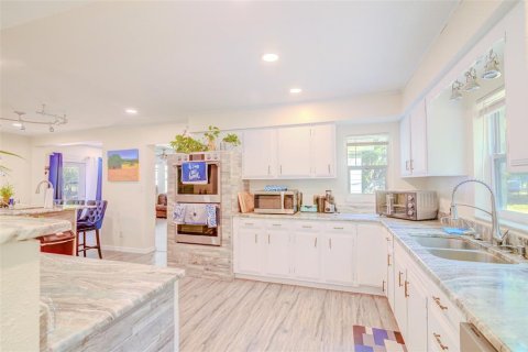 Villa ou maison à vendre à Polk City, Floride: 3 chambres, 333.89 m2 № 1720206 - photo 24