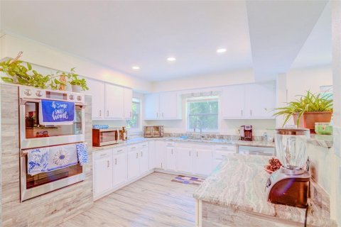 Villa ou maison à vendre à Polk City, Floride: 3 chambres, 333.89 m2 № 1720206 - photo 27