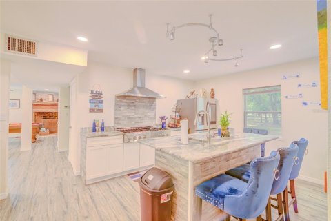 Villa ou maison à vendre à Polk City, Floride: 3 chambres, 333.89 m2 № 1720206 - photo 22