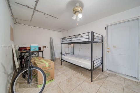 Casa en venta en Miami Gardens, Florida, 4 dormitorios, 143.26 m2 № 2058279 - foto 23