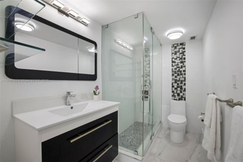 Condominio en venta en Miami Beach, Florida, 1 dormitorio, 72.84 m2 № 1878433 - foto 21