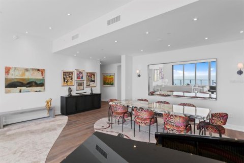 Condo in Saint Petersburg, Florida, 3 bedrooms  № 1788959 - photo 8