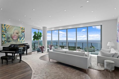 Condo in Saint Petersburg, Florida, 3 bedrooms  № 1788959 - photo 3