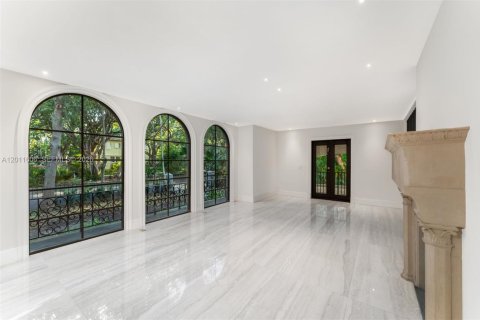 Villa ou maison à vendre à Miami, Floride: 5 chambres, 242.2 m2 № 2074996 - photo 7