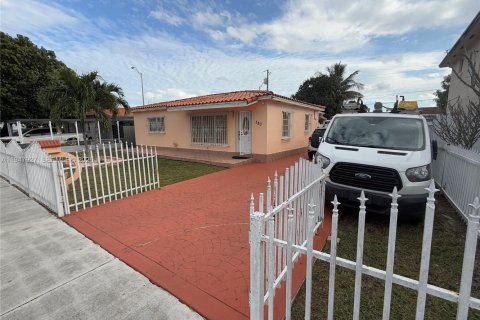 Villa ou maison à vendre à Hialeah, Floride: 2 chambres, 118.26 m2 № 2281597 - photo 2