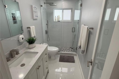 Villa ou maison à vendre à Hialeah, Floride: 2 chambres, 118.26 m2 № 2281597 - photo 13